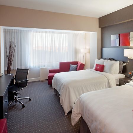 Armon Plaza Montreal Airpt, Trademark Collection By Wyndham Kültér fotó